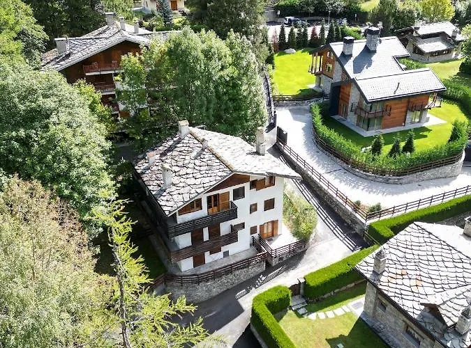 Accogliente In Mansarda Courmayeur